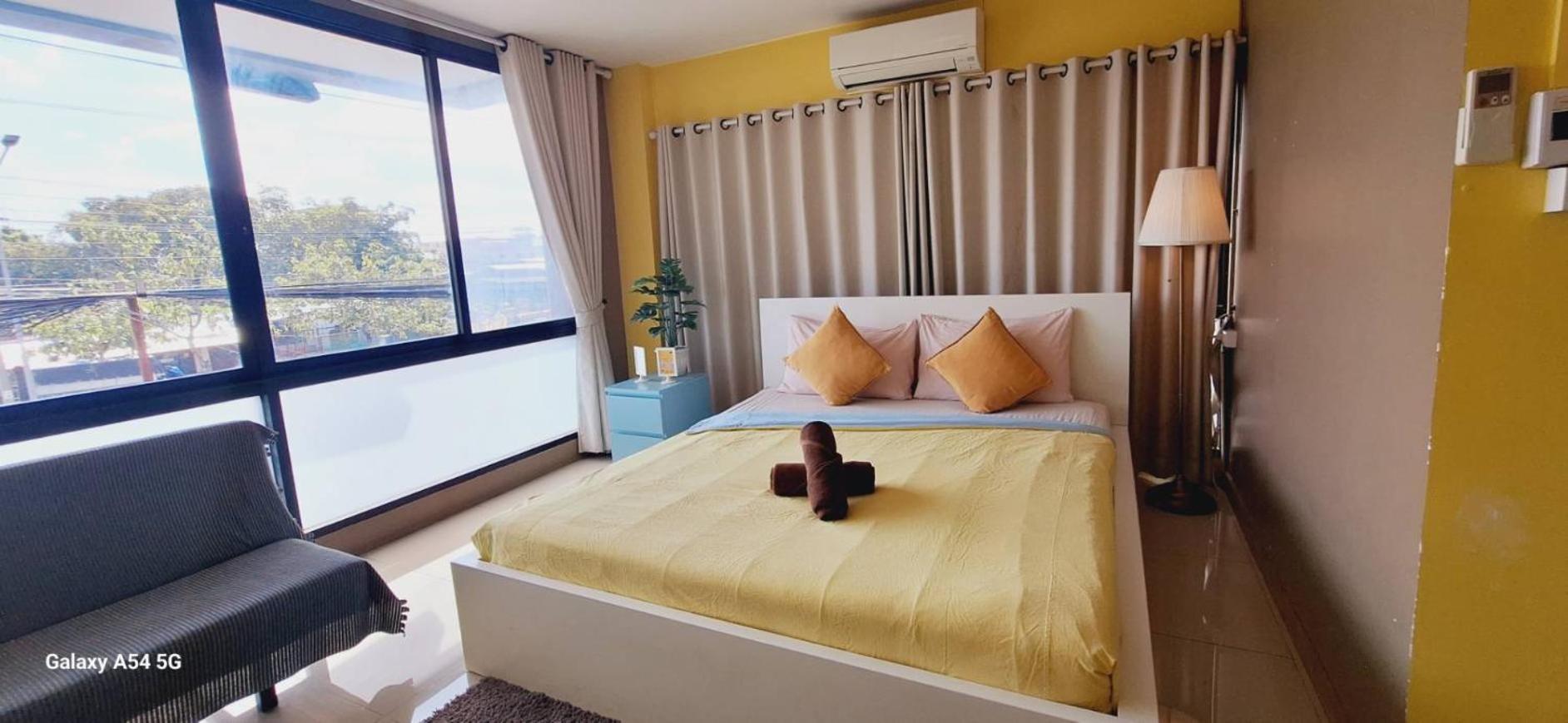 Peony'S Home Bangkok Bagian luar foto
